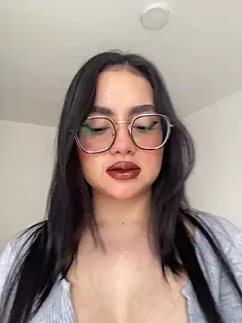 montmariana online show from March 7, 8:05 pm