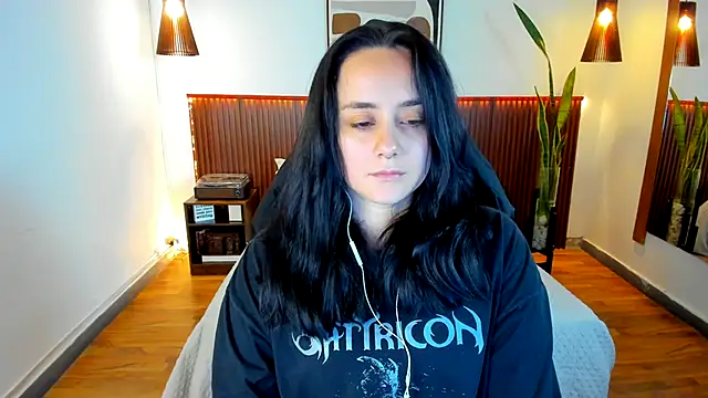 KatherineBond online show from October 10, 8:03 pm