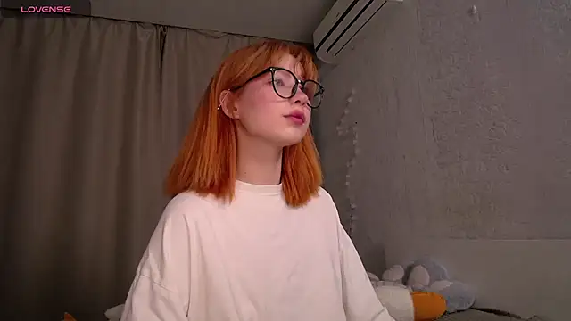 Evaa Moonn  online show from November 22, 5:10 am