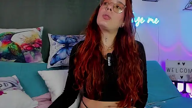 Manuela monroe online show from September 29, 11:32 pm