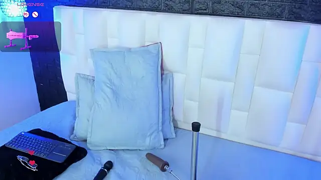 Abbyadams online show from October 16, 3:09 am