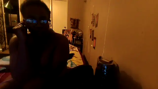 EbonyFetishQueen online show from March 6, 4:51 am