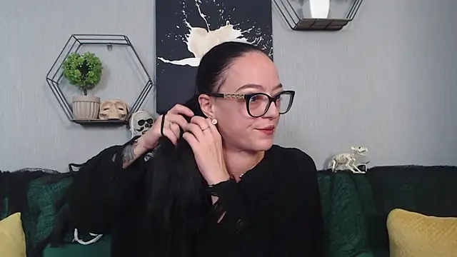 IzabelllNoir online show from October 14, 9:45 am