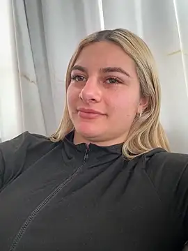 AtheneaRossi online show from September 12, 8:16 pm