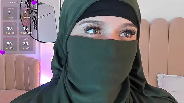 anna-henao online show from September 9, 10:09 pm