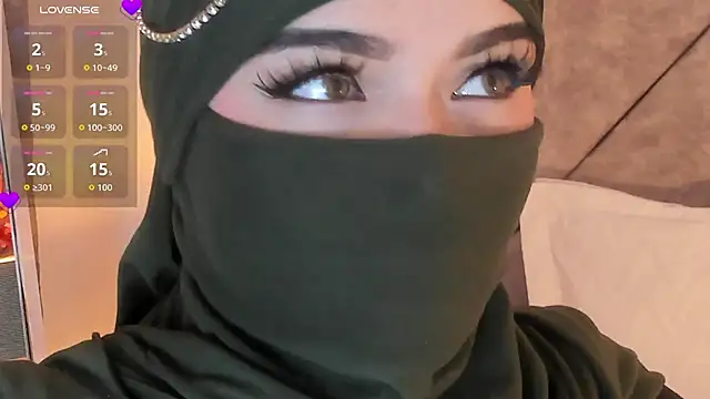 anna-henao online show from January 12, 7:41 pm