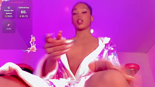 naomy  xx online show from January 8, 3:32 am