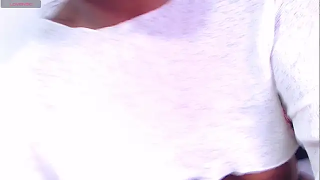 ItsVenuss online show from April 17, 5:59 pm