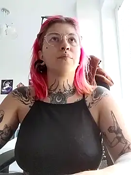 divine eve online show from September 15, 2:58 pm