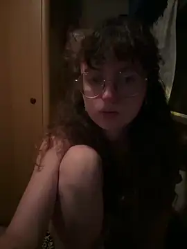  foxygirl  online show from June 5, 8:26 pm