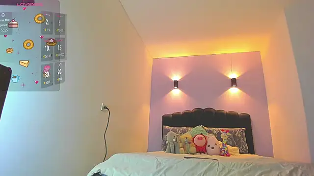 Sofia Clauss  online show from October 28, 4:07 am