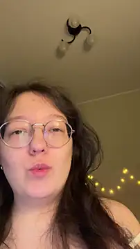 emigooflordXD online show from March 7, 5:36 am