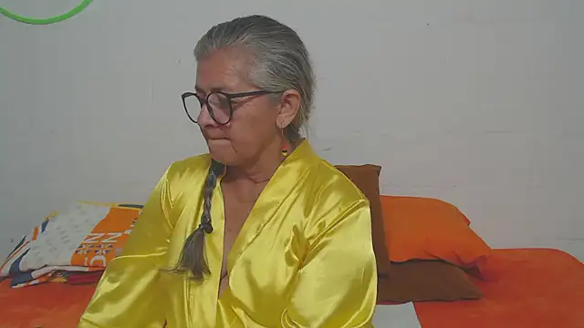 candy mature  online show from January 16, 11:23 pm