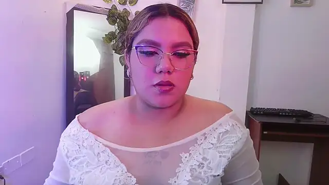 moon sunflower online show from June 2, 10:11 pm