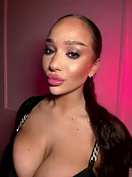 CardiSweetBaby online show from January 16, 8:05 pm