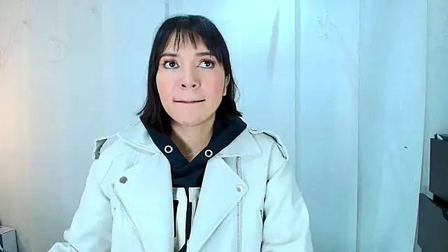 lina bedoya  online show from October 14, 12:08 pm