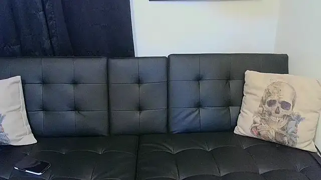 CrystalLakeXO online show from February 8, 6:28 am