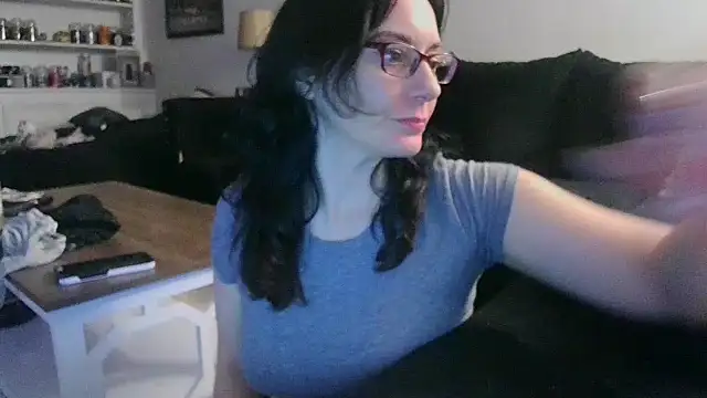 CrystalLakeXO online show from October 27, 9:16 am