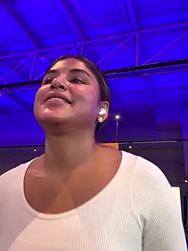 SaraParisi online show from September 8, 4:50 pm