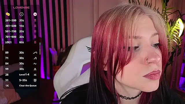 arielabradberry online show from September 23, 5:11 pm