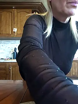 Lotus-blume1 online show from April 2, 9:51 am