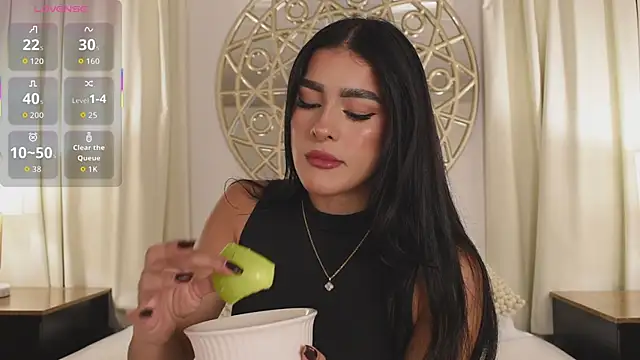 Antonellaparis  online show from September 28, 3:02 am