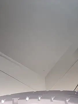 Leeeezzzz roy online show from December 13, 8:15 pm