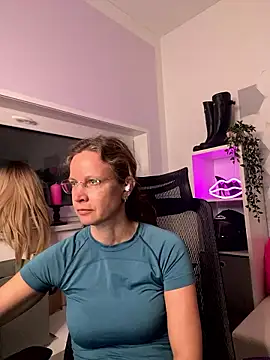 AnnikaRose online show from January 11, 1:38 pm