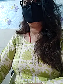 Aishwaryaa 69 online show from March 7, 9:38 am