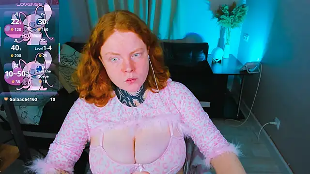 Cassie xKiss online show from December 2, 9:06 pm