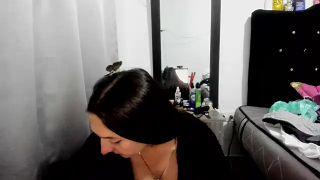 Sweet-Suck69 online show from March 17, 5:55 am