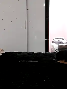 melissa 35  online show from October 19, 12:01 am