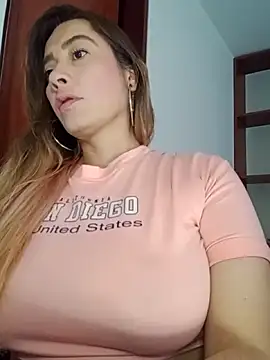 FREYJA- online show from October 5, 9:09 pm