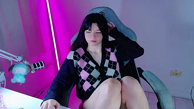 stephybrown online show from April 21, 1:42 am