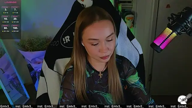 Emili1- online show from December 16, 4:24 pm