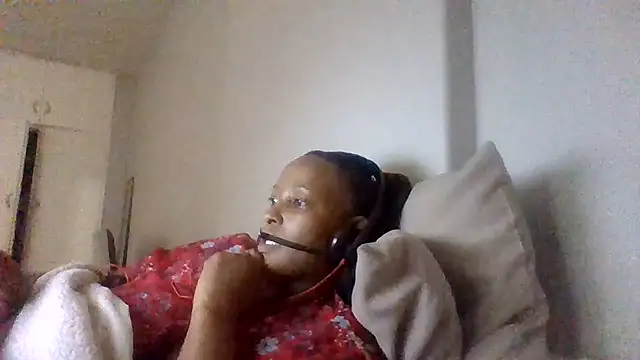 BabeAssXX online show from November 12, 3:21 pm