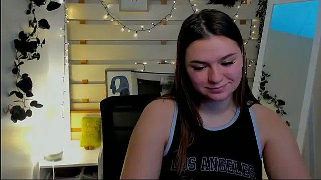 Josephine Kiss online show from March 1, 1:33 pm