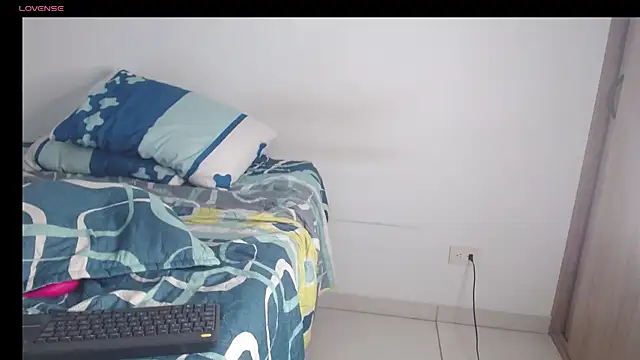 hey delilah online show from October 3, 5:01 am