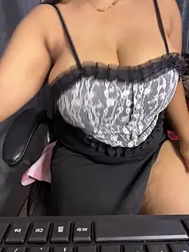 Ritu-Babe online show from February 5, 5:49 pm