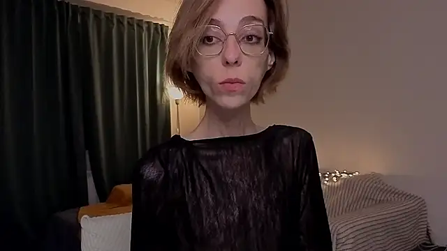 amber quell here online show from February 12, 5:36 pm