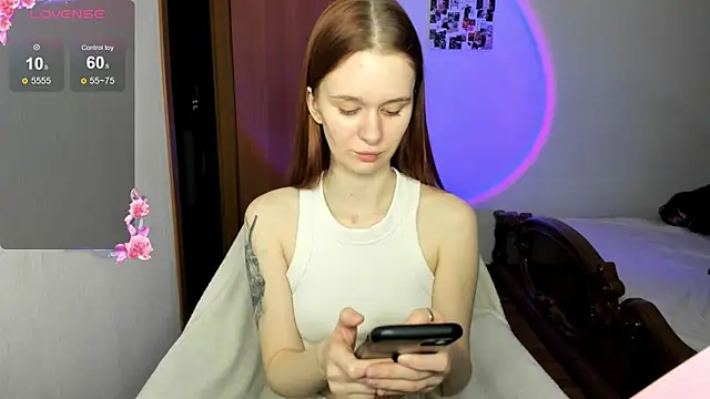 EmilySoul online show from December 4, 7:25 pm