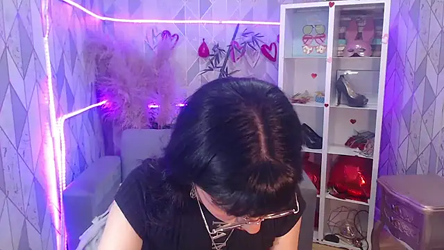 charlottemoonxz online show from October 16, 8:11 pm