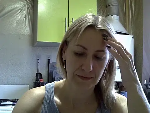 AshleyXHoney online show from September 25, 6:01 am