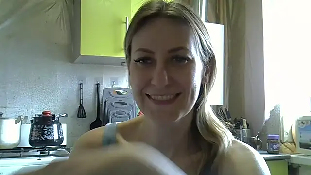 AshleyXHoney online show from March 19, 9:13 am