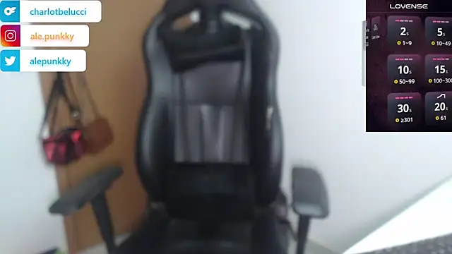 charlotbelucci  online show from October 15, 7:22 am