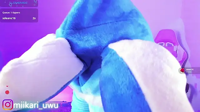 Ahri Elderwood online show from September 22, 5:50 am