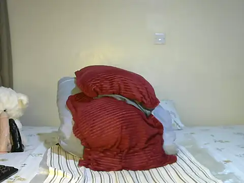 ebony Catalia online show from September 22, 5:22 pm