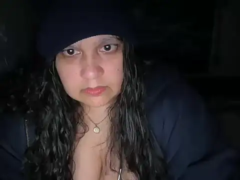 MelanieFawker online show from February 21, 6:36 am