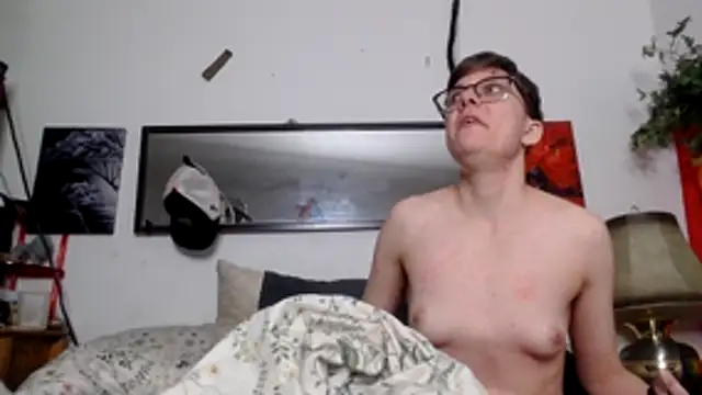 KaliSnow199623 online show from March 6, 2:39 am