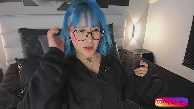 sofi bakerr online show from October 2, 11:48 am